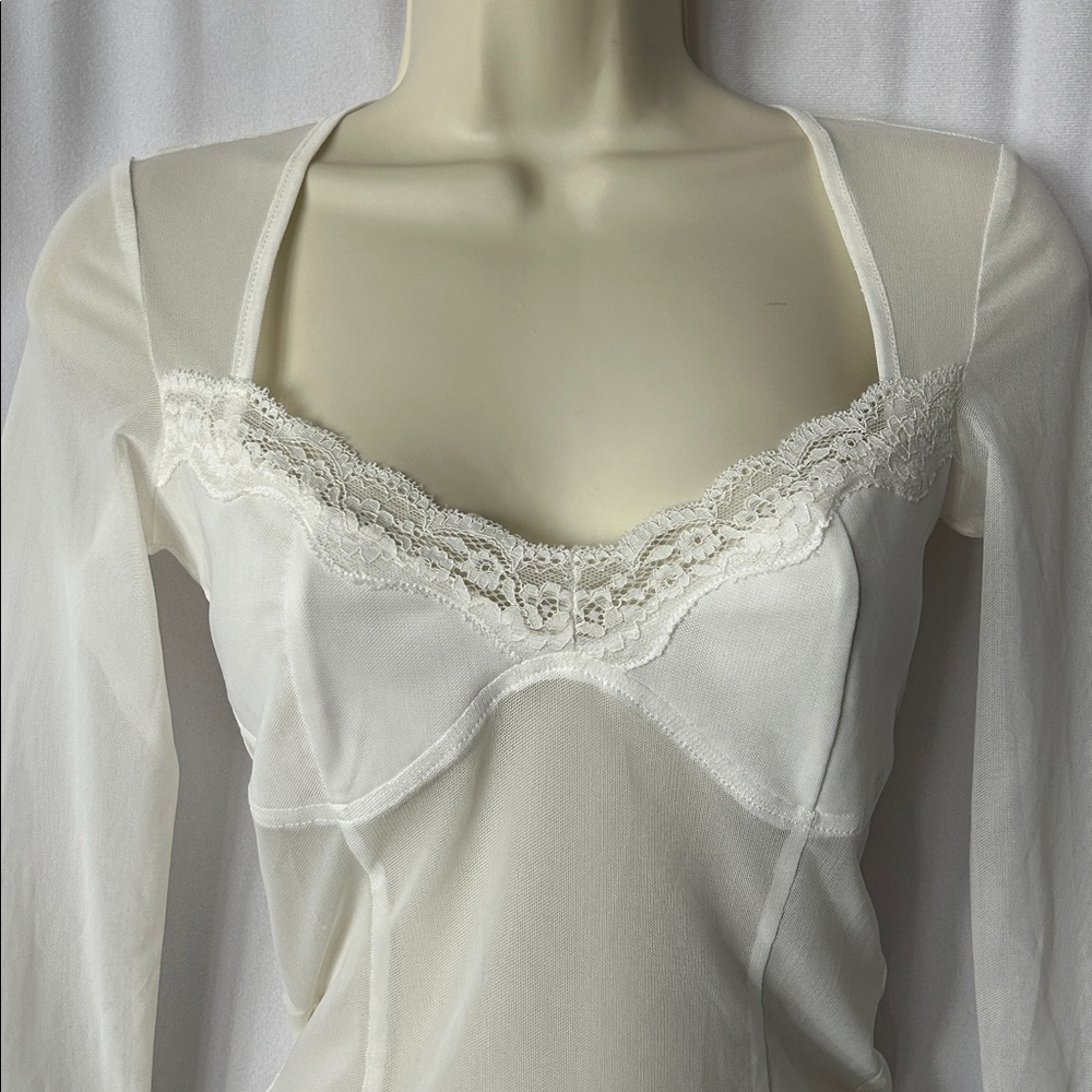 I.AM.GIA NWT Gianna White Sheer Long Sleeve Sheer Crop Top Shirt **Size M** 🔥🔥 - Picture 4 of 6